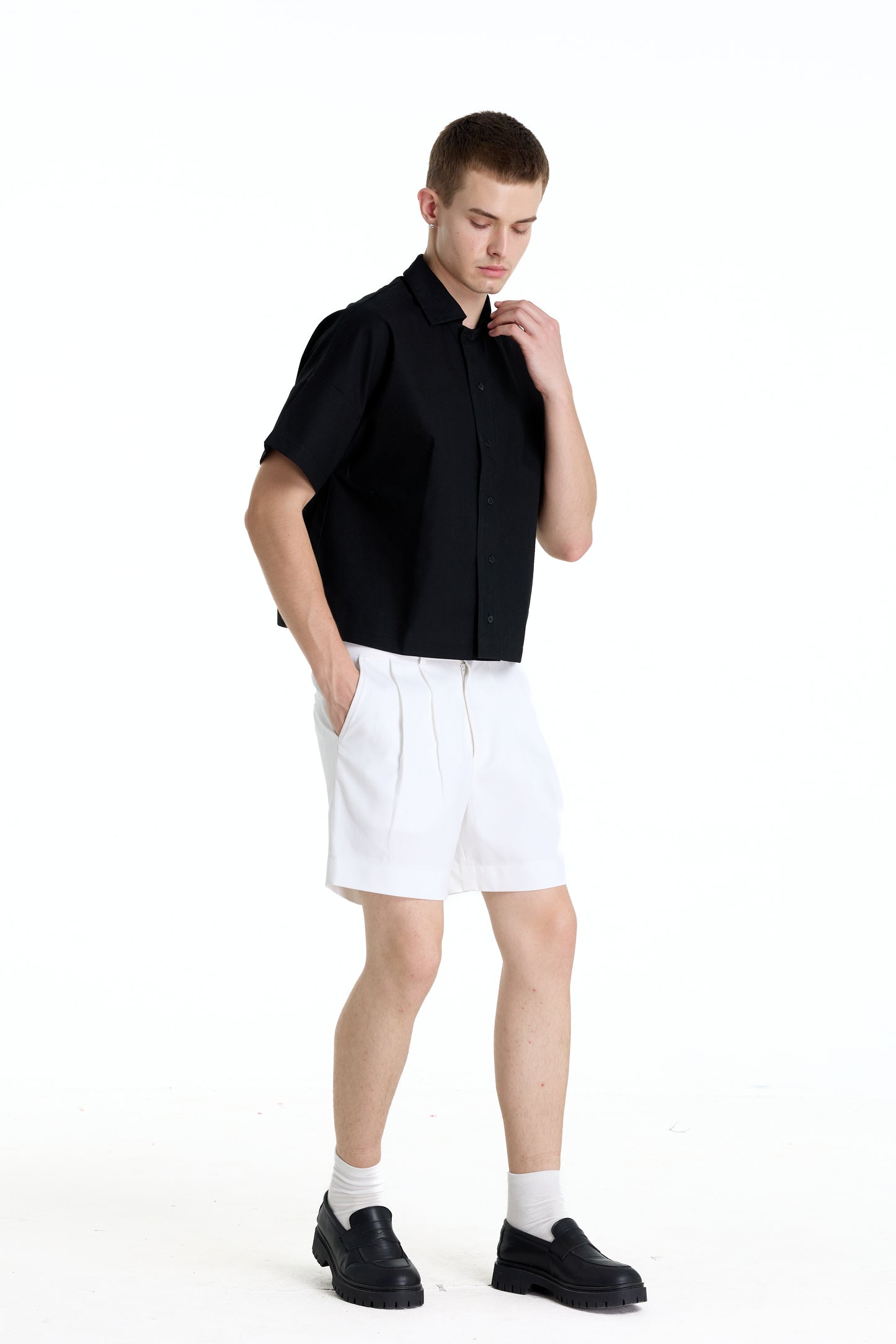 BONJOUR MADAME LINEN BLACK CROP SHIRT