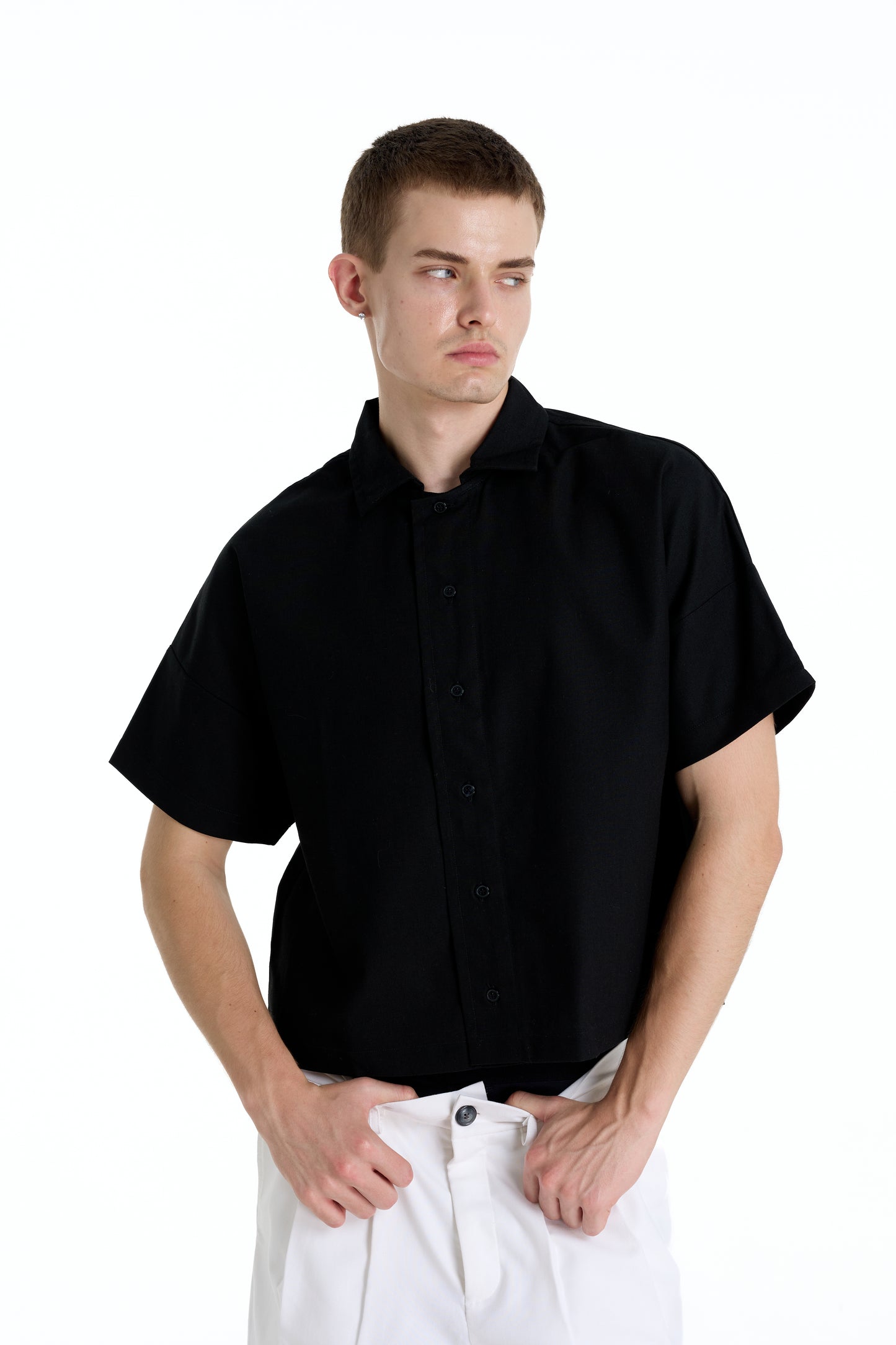 BONJOUR MADAME LINEN BLACK CROP SHIRT