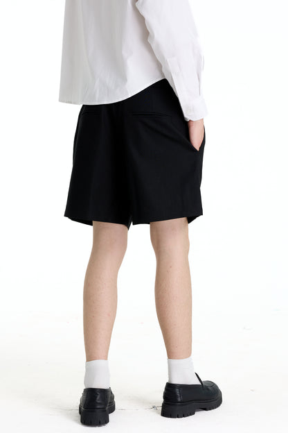 LOW WAIST BLACK LINEN LAINE SHORTS