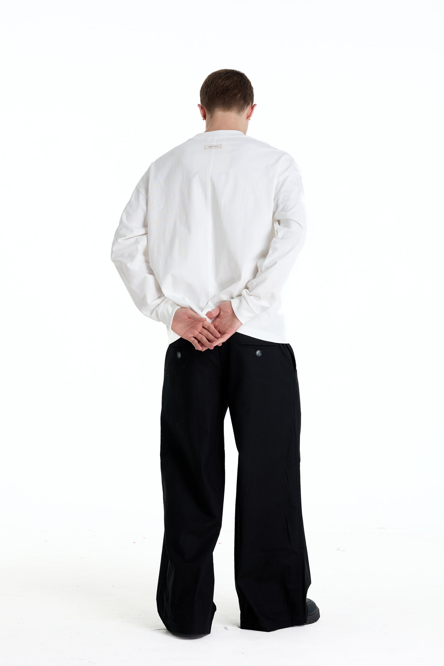 ME EMBROIDERY LONGTEE WHITE