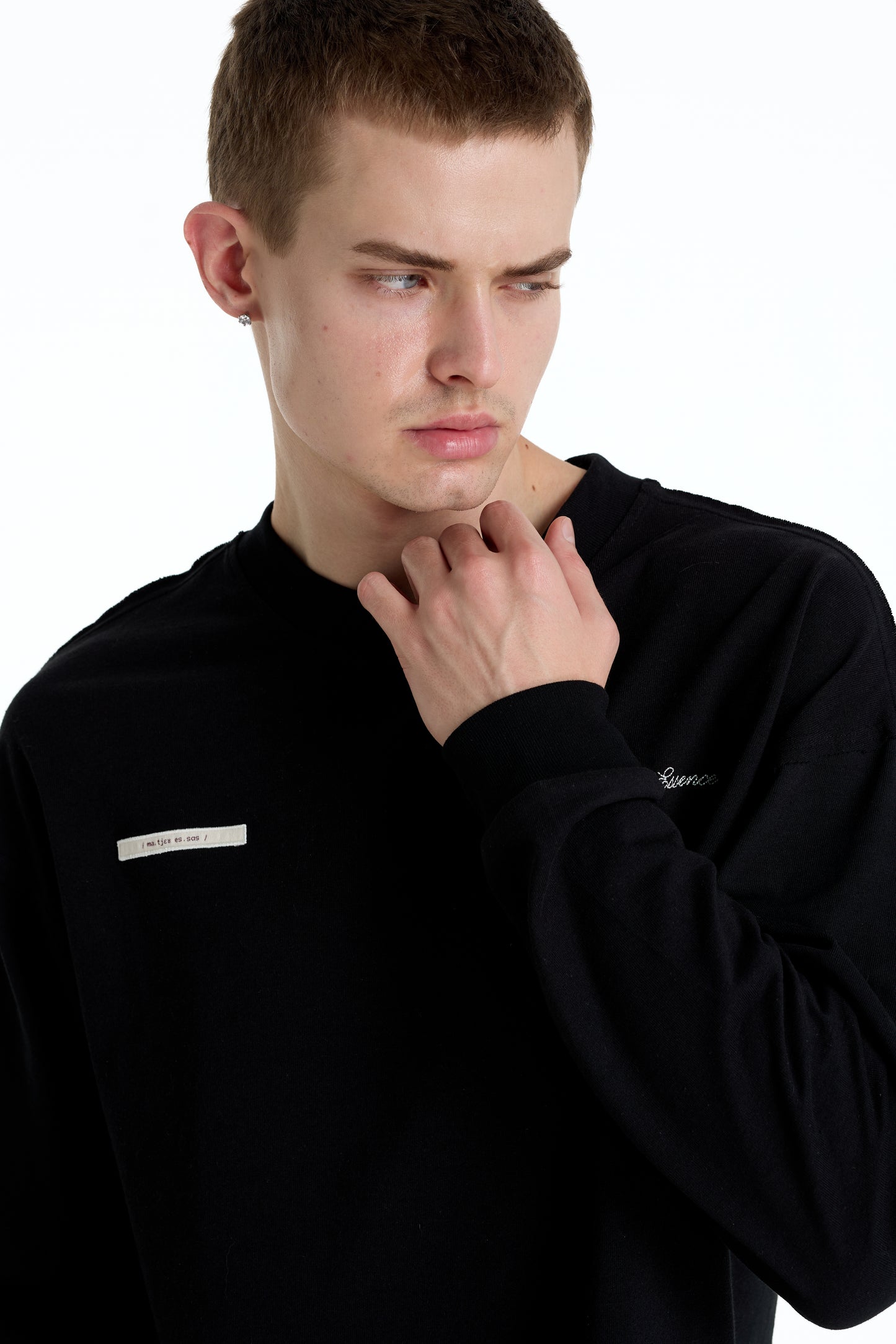 ME EMBROIDERY LONGTEE BLACK