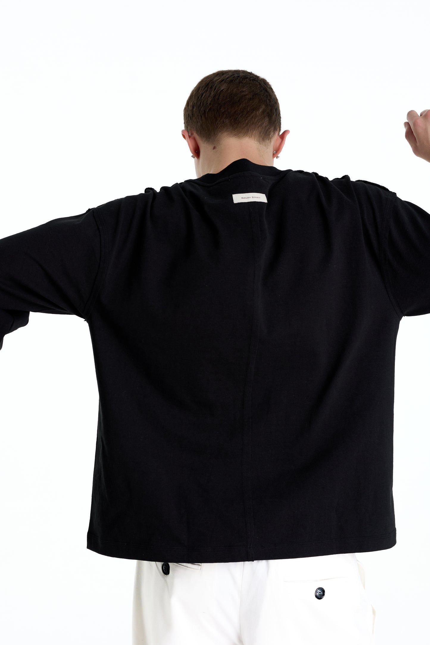 ME EMBROIDERY LONGTEE BLACK