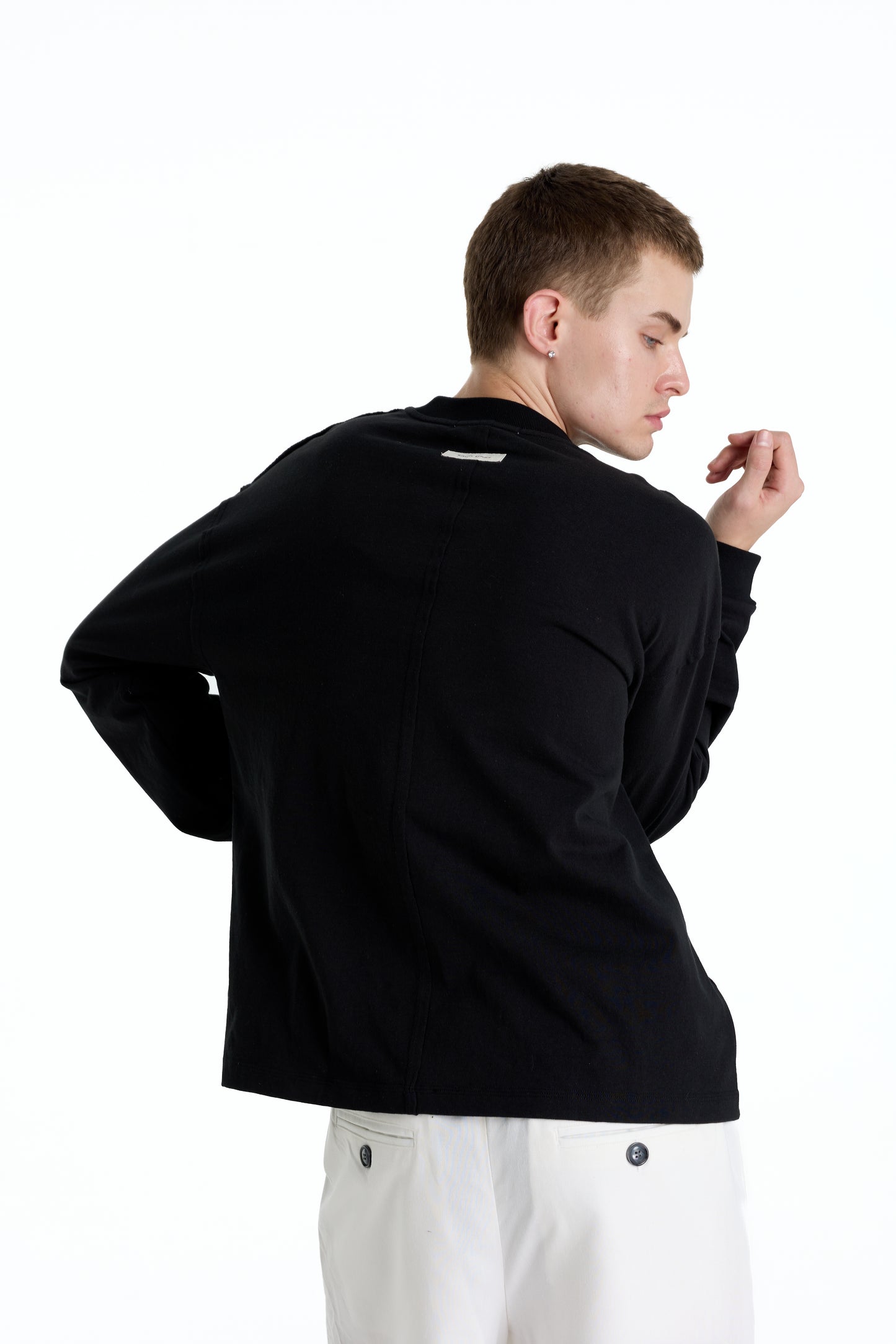 ME EMBROIDERY LONGTEE BLACK