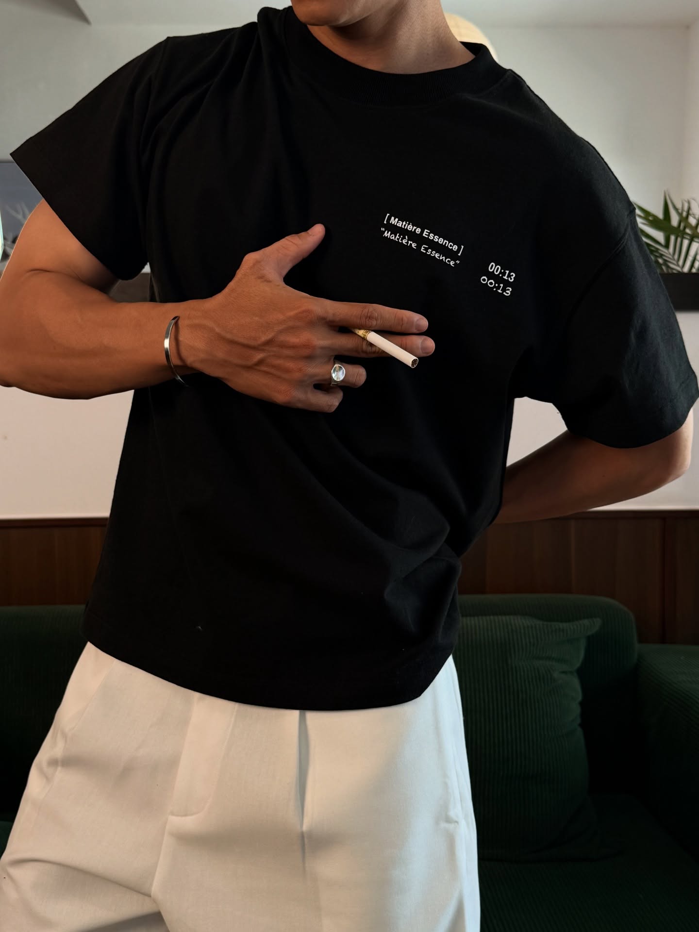 0013 MATIERE BLACK TEE