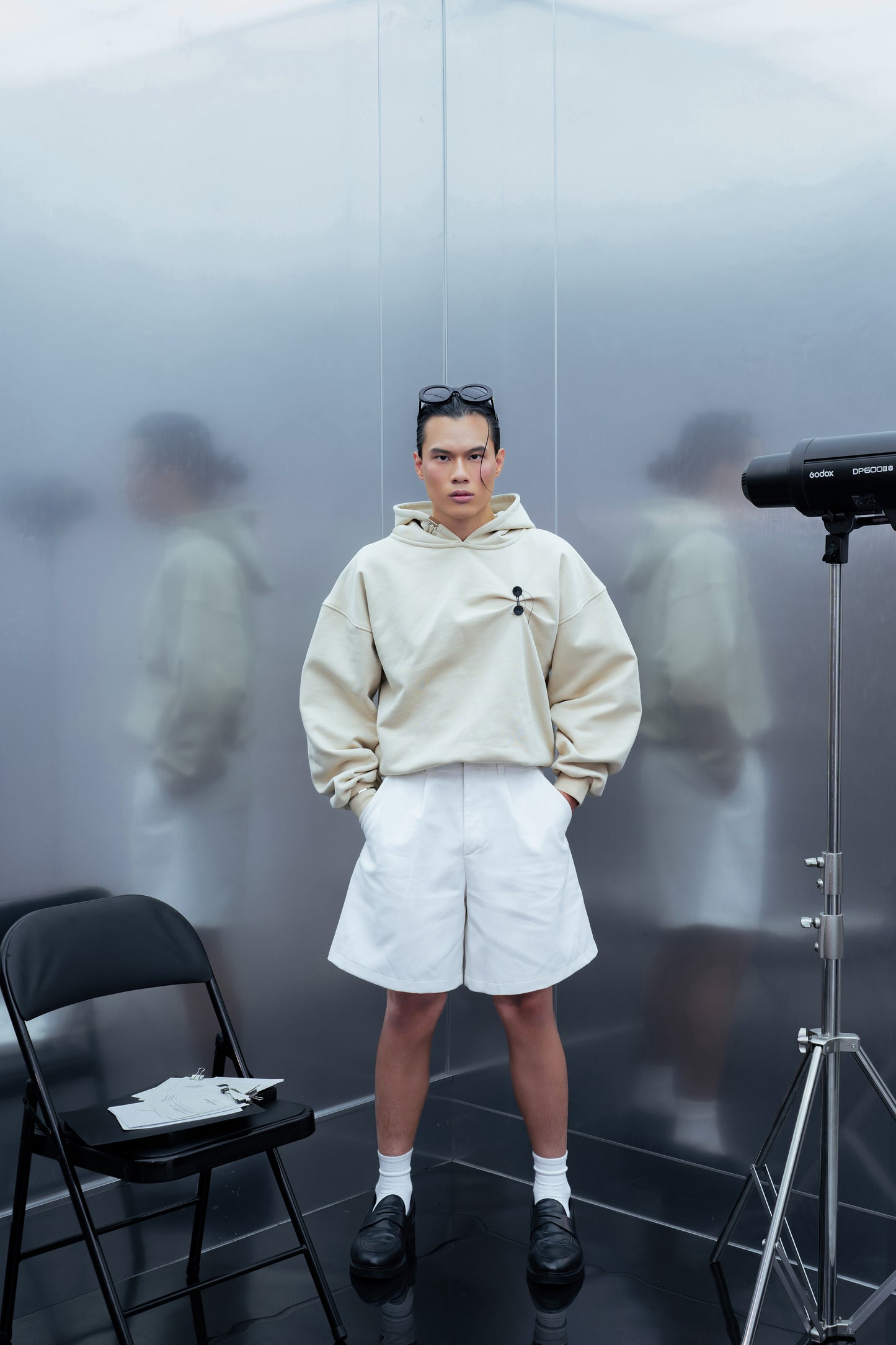 DOCUMENT COVER BUTTER HOODIE