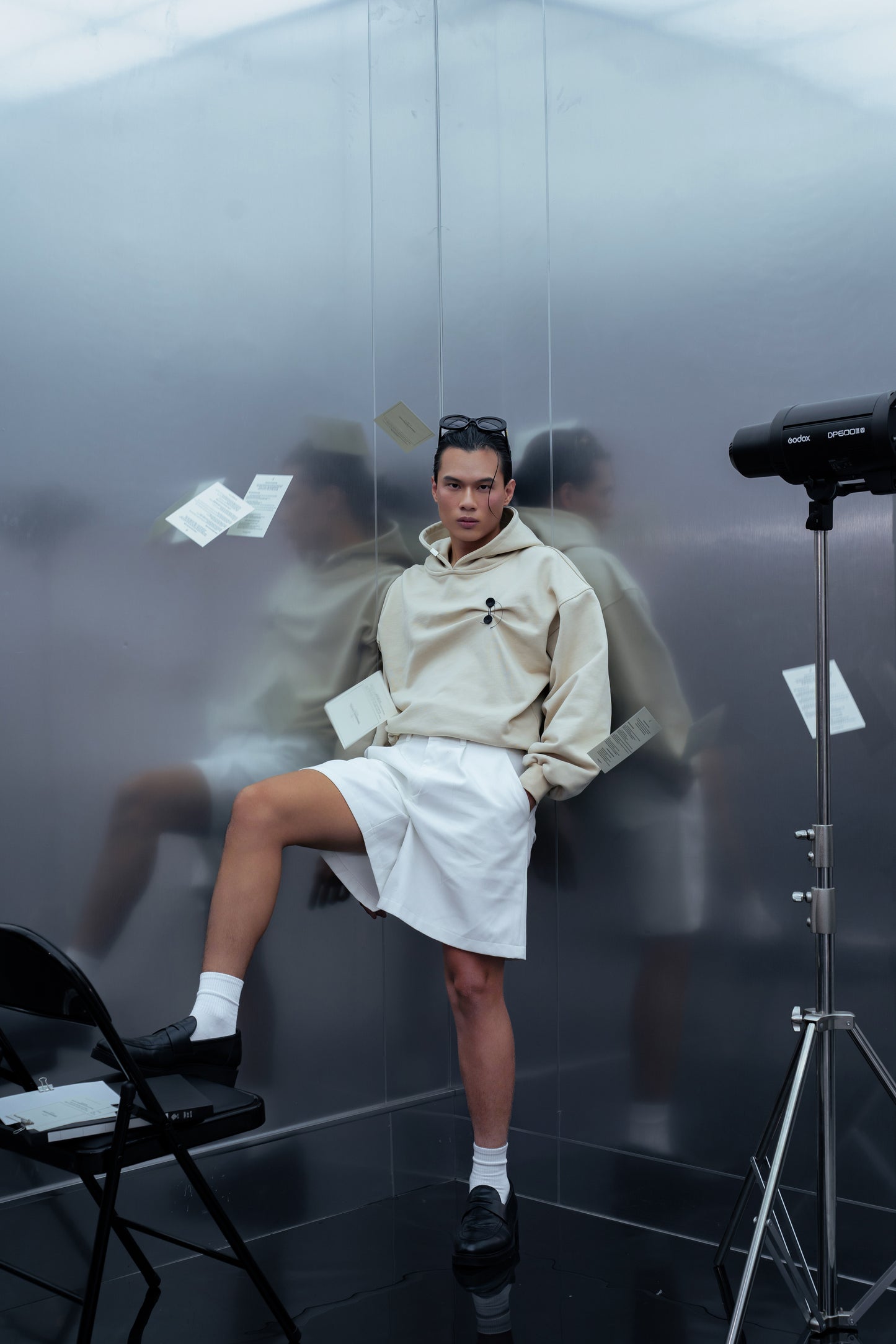 DOCUMENT COVER BUTTER HOODIE